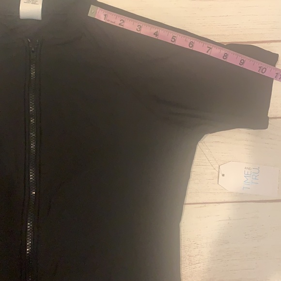 Padded Rash Guard - Picture 10 of 13